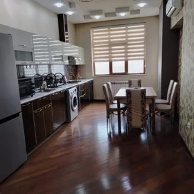 In Baku 126.0 m² apartment is for rent - Image 2