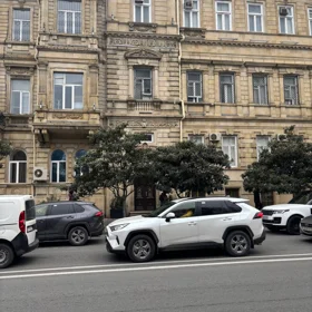 In Baku 362.0 m² office is for rent