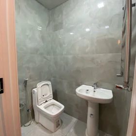 In Baku 128.0 m² apartment is for rent - Image 5