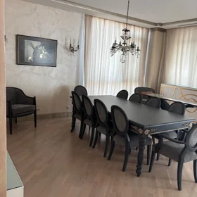 In Baku 170.0 m² apartment is for rent - Image 5