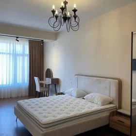 In Baku 80.0 m² apartment is for rent - Image 3