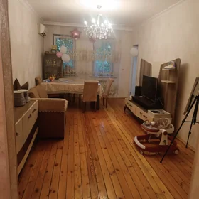 Baku-da 100.0 m2 mənzil satılır - Şəkil 2