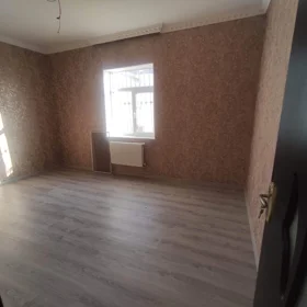 In Baku 180.0 m² house with 4.0 rooms is for sale - Image 3