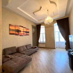In Baku 144.0 m² apartment is for sale - Image 2