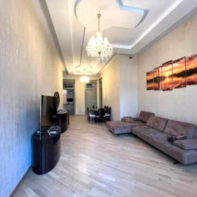 In Baku 144.0 m² apartment is for sale - Image 3