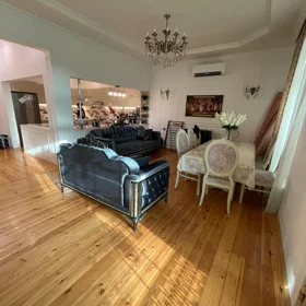 In nan 280.0 m² house with 5.0 rooms is for sale - Image 3