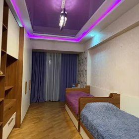 In Baku 145.0 m² apartment is for rent - Image 5