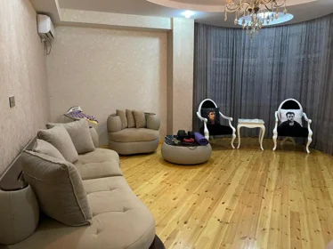 Baku-da 95.0 m2 mənzil kirayə verilir - Şəkil 2