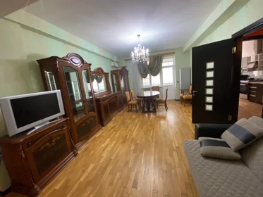 Baku-da 55.0 m2 mənzil kirayə verilir - Şəkil 3