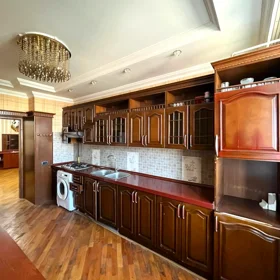 Baku-da 180.0 m2 mənzil kirayə verilir - Şəkil 2