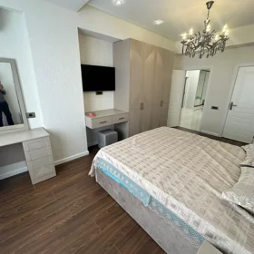 In Baku 116.0 m² apartment is for rent - Image 4