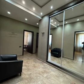 In Baku 100.0 m² apartment is for rent - Image 2