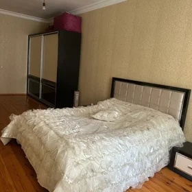 In Baku 98.0 m² apartment is for rent - Image 3