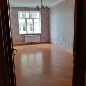 Baku-da 95.0 m2 mənzil kirayə verilir - Şəkil 4