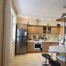 In Baku 100.0 m² apartment is for rent - Image 2