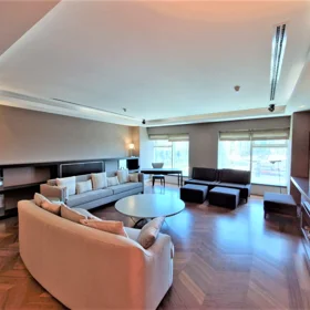 In Baku 221.0 m² apartment is for rent - Image 4