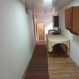 In Baku 70.0 m² apartment is for rent - Image 2