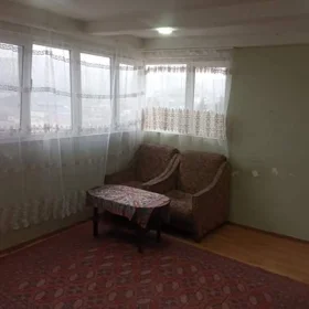 In Baku 70.0 m² apartment is for rent - Image 3