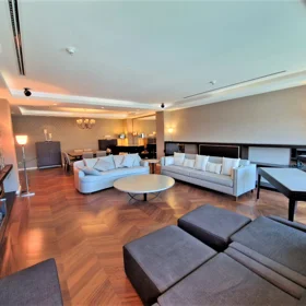 In Baku 221.0 m² apartment is for rent - Image 2