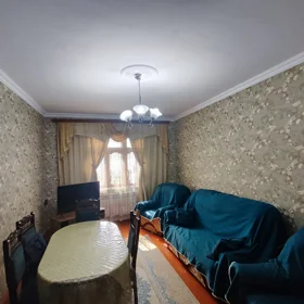 In Baku 90.0 m² apartment is for sale - Image 3