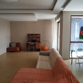 In Baku 133.0 m² apartment is for rent - Image 3