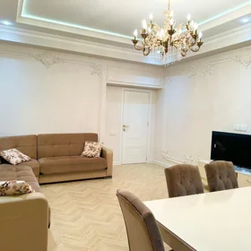 In Baku 90.0 m² apartment is for rent - Image 3