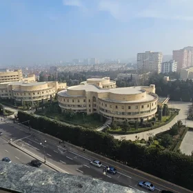 In Baku 180.0 m² apartment is for rent - Image 2