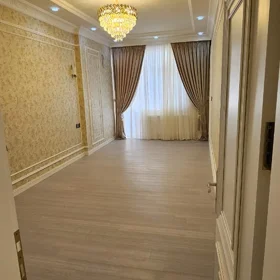 In Baku 180.0 m² apartment is for rent - Image 3