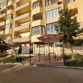 In Baku 165.0 m² apartment is for rent - Image 2