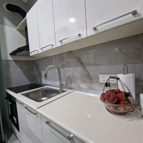 In Baku 80.0 m² apartment is for rent - Image 5