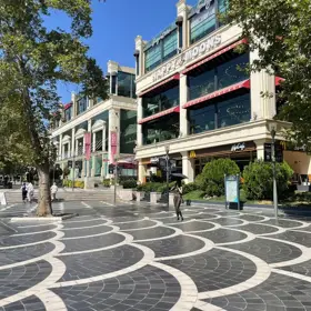 nan-da 190.0 m2 obyekt satılır - Şəkil 2