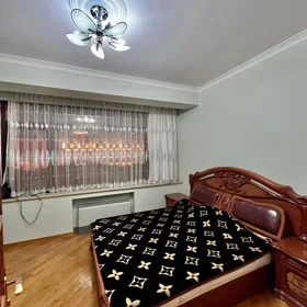 In Baku 150.0 m² apartment is for rent - Image 5