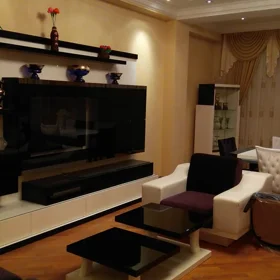 Baku-da 150.0 m2 mənzil kirayə verilir - Şəkil 5