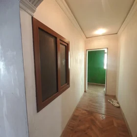 In Baku 60.0 m² apartment is for sale - Image 3