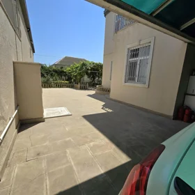 In Baku 200.0 m² house with 6.0 rooms is for sale - Image 4