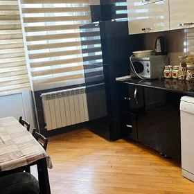 In Baku 128.0 m² apartment is for rent - Image 3