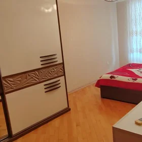 In Baku 128.0 m² apartment is for rent - Image 5