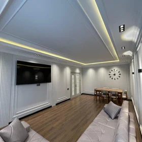 In Baku 105.0 m² apartment is for sale - Image 2