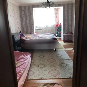 In Baku 80.0 m² apartment is for sale - Image 2