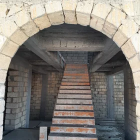 In Baku 436.0 m² house with 10.0 rooms is for sale - Image 3