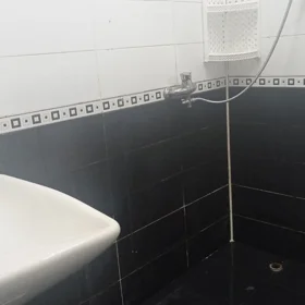 In Baku 70.0 m² apartment is for rent - Image 4