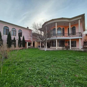 In Baku 489.0 m² house with 8.0 rooms is for rent - Image 2