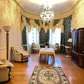 In Baku 489.0 m² house with 8.0 rooms is for rent - Image 4