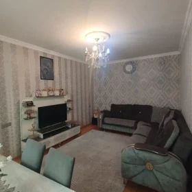 In Baku 55.0 m² house with 2.0 rooms is for sale - Image 2