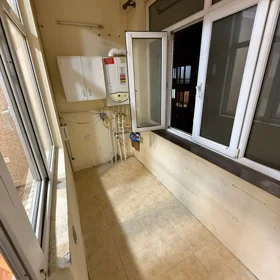 In Baku 140.0 m² apartment is for sale - Image 3