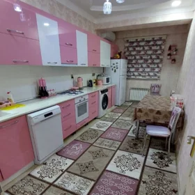 In Baku 132.0 m² apartment is for sale - Image 2