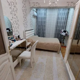 In Baku 132.0 m² apartment is for sale - Image 4