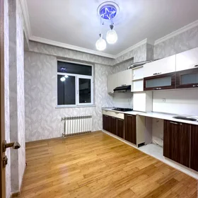 In Baku 72.0 m² apartment is for sale - Image 2
