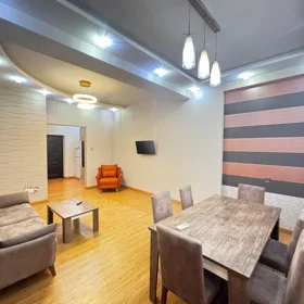 In Baku 70.0 m² apartment is for rent - Image 2