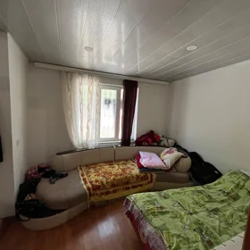 In Baku 70.0 m² apartment is for rent - Image 3